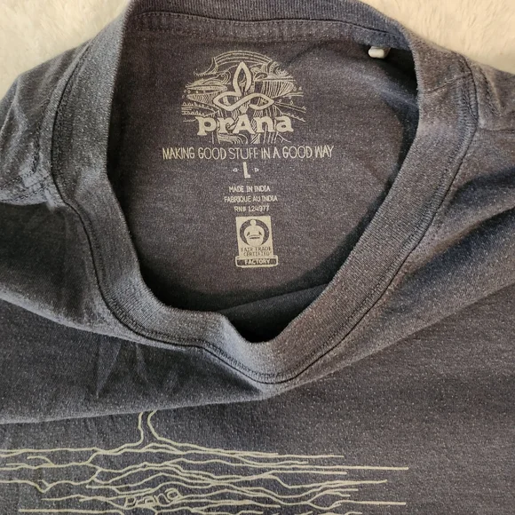 Prana Men's Blue Tree Reflection Tee - Picture 3 of 4